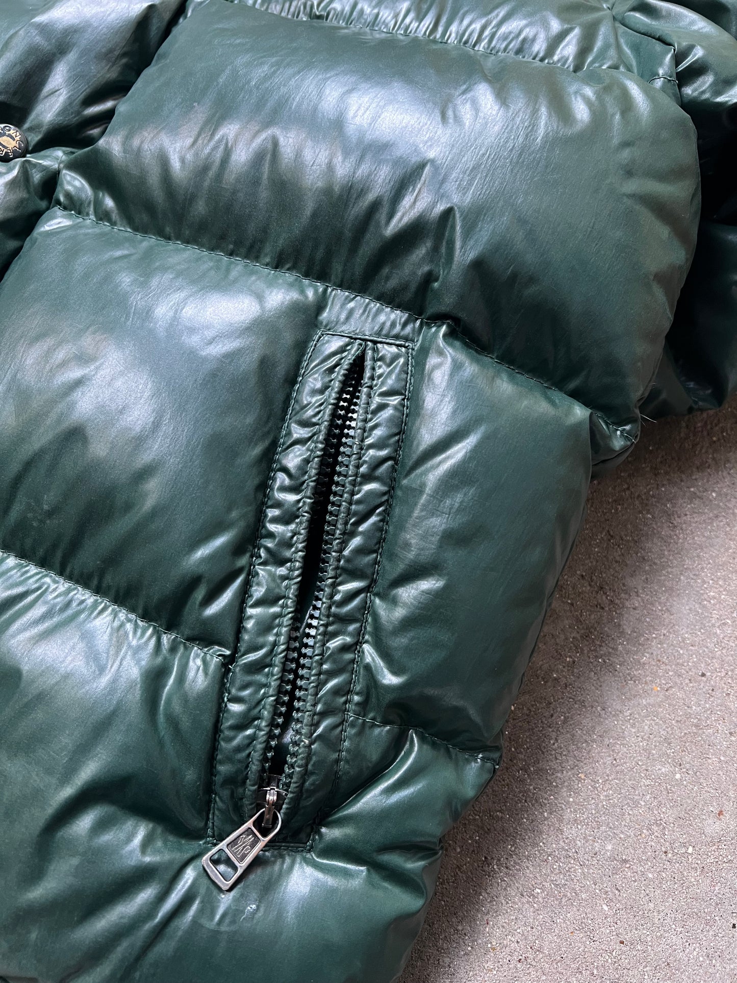 Moncler Puffer (M)