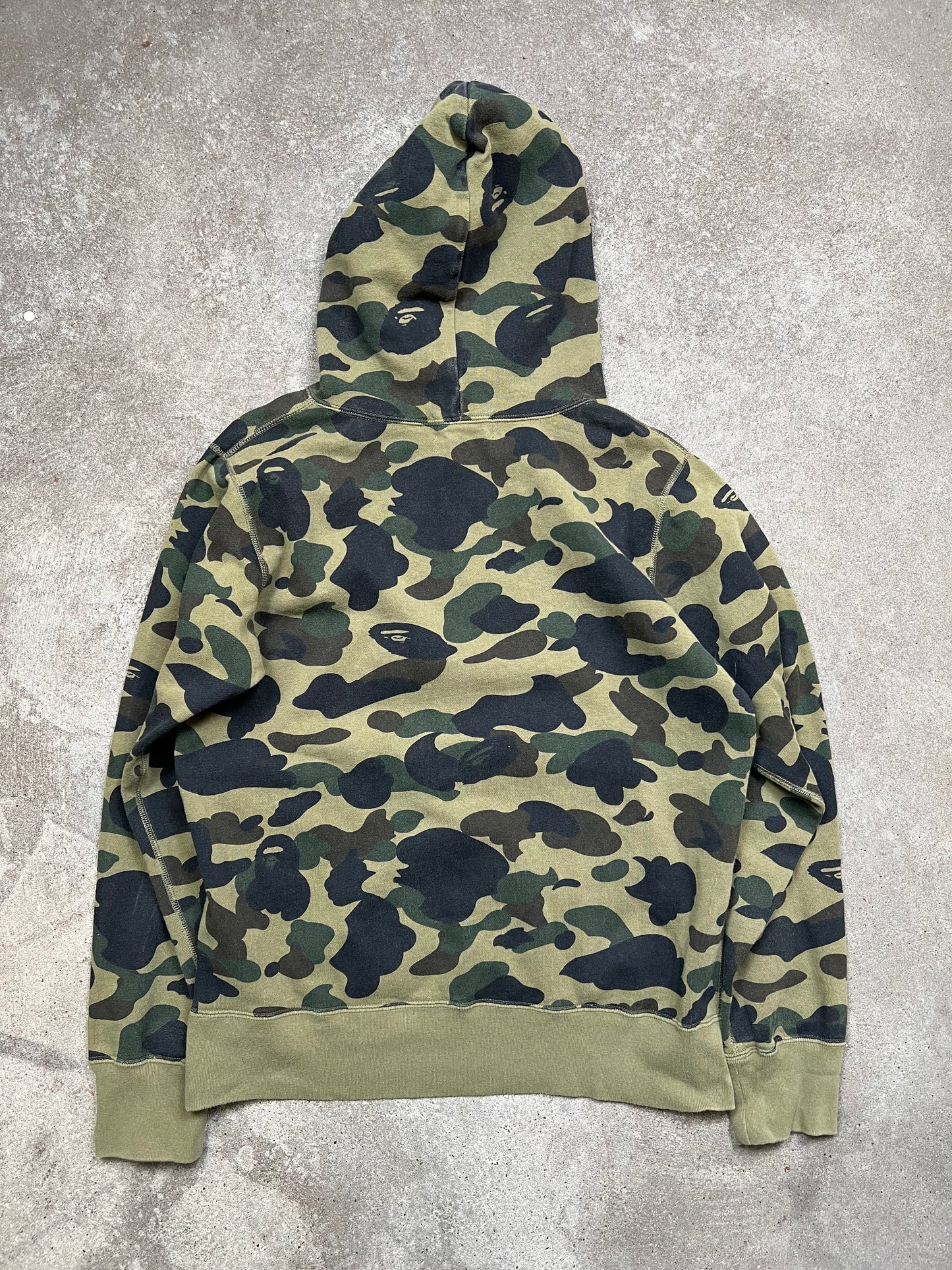 Bape Hoodie (M)