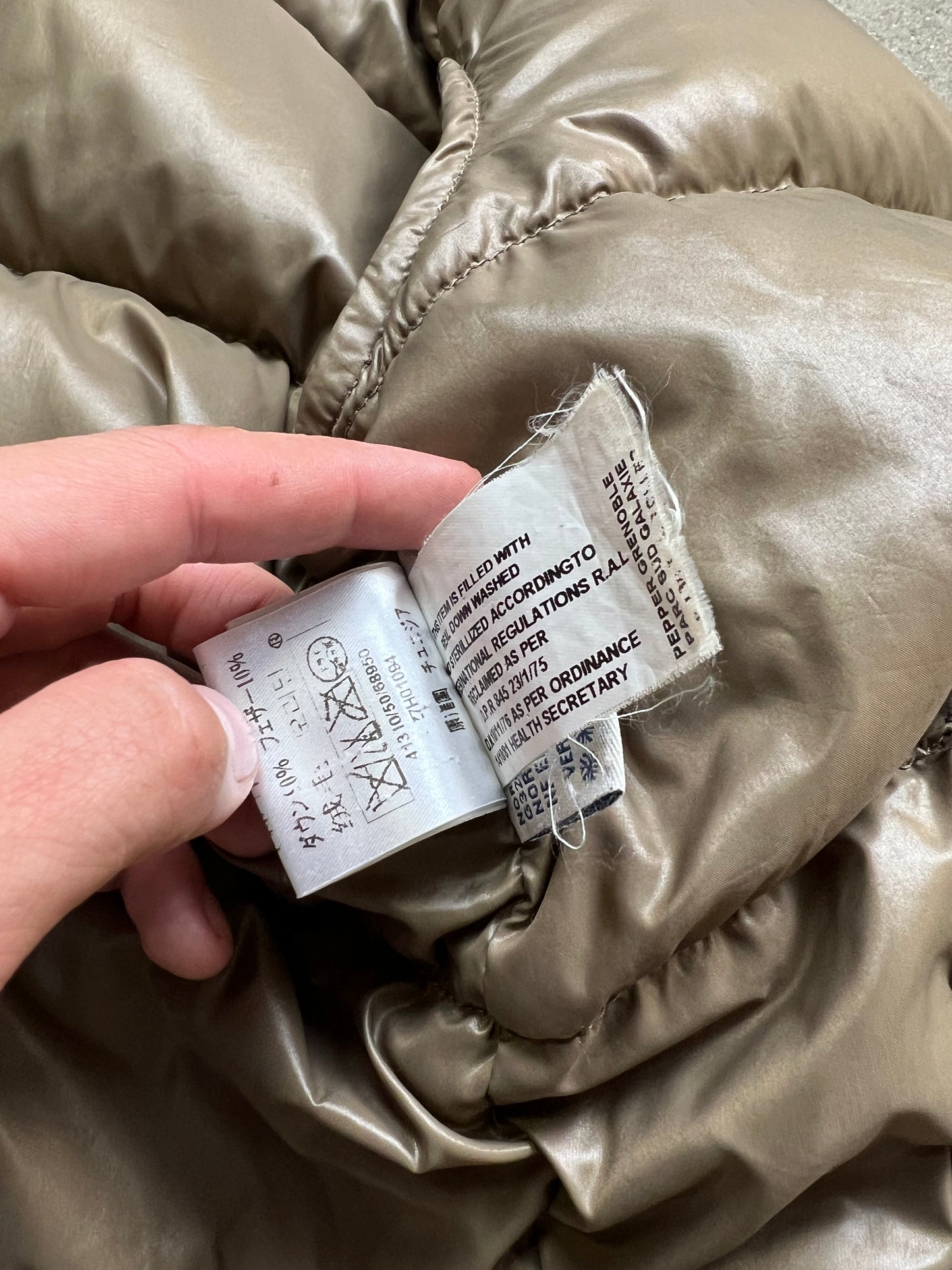 Moncler Puffer (M)