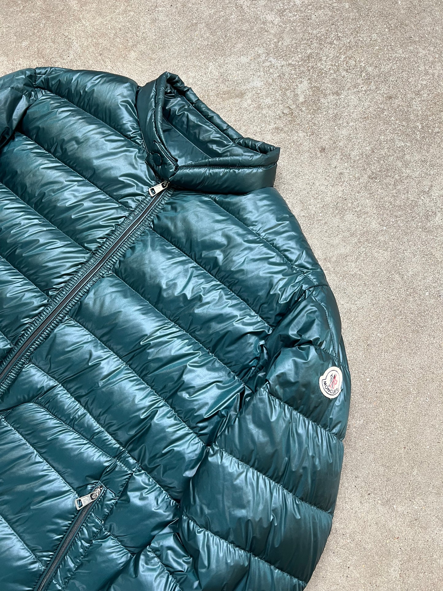 Moncler Puffer (L)