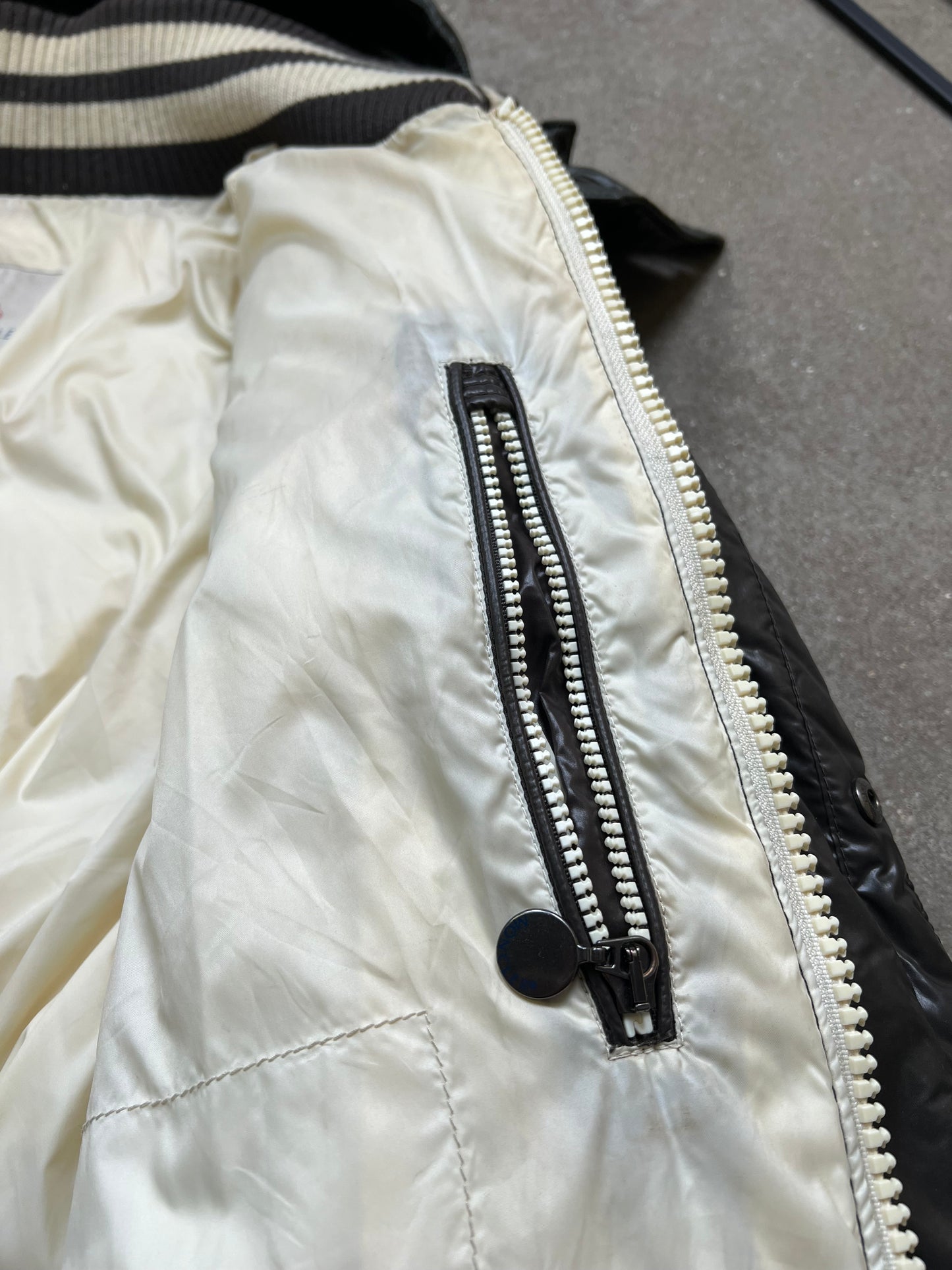 Moncler Puffer (S)