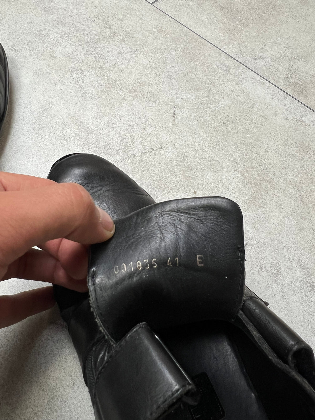 Gucci Sneakers (42.5)