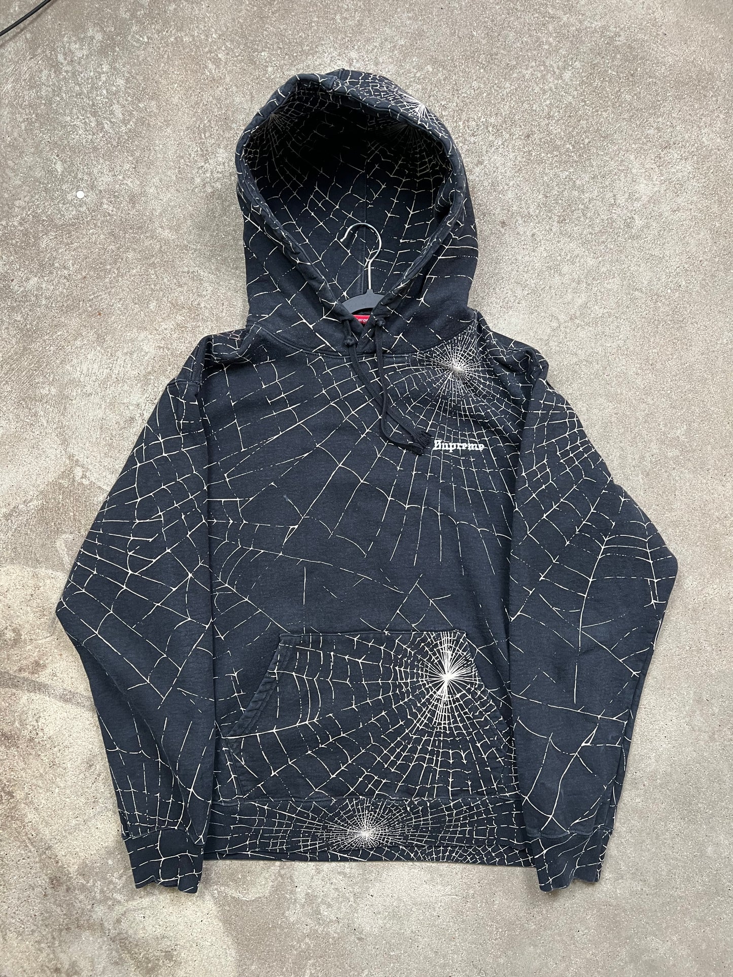 Supreme Hoodie (L)
