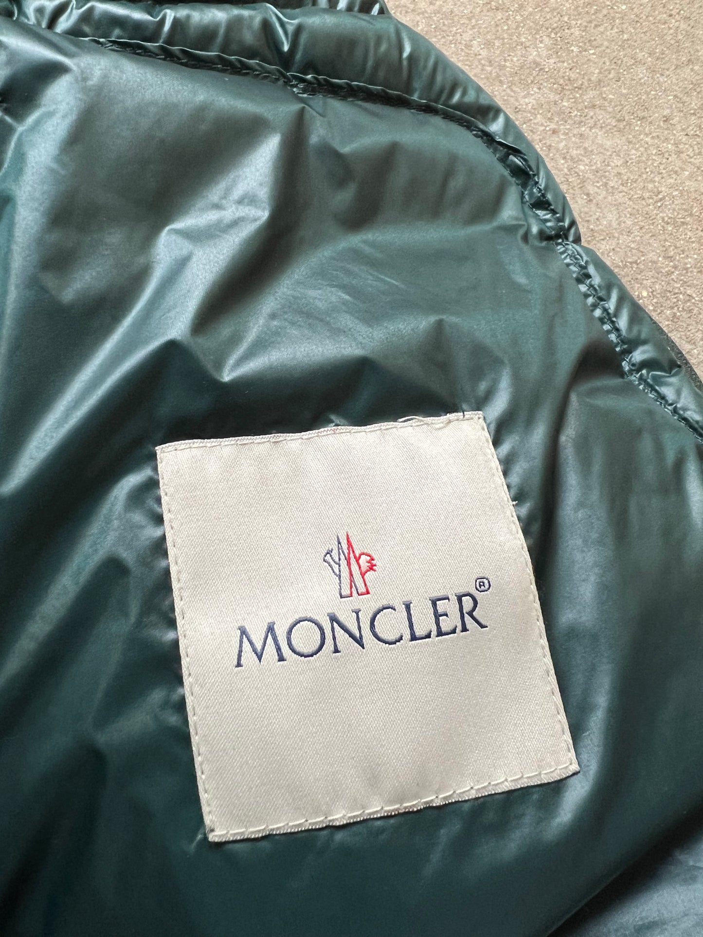 Moncler Puffer (L)
