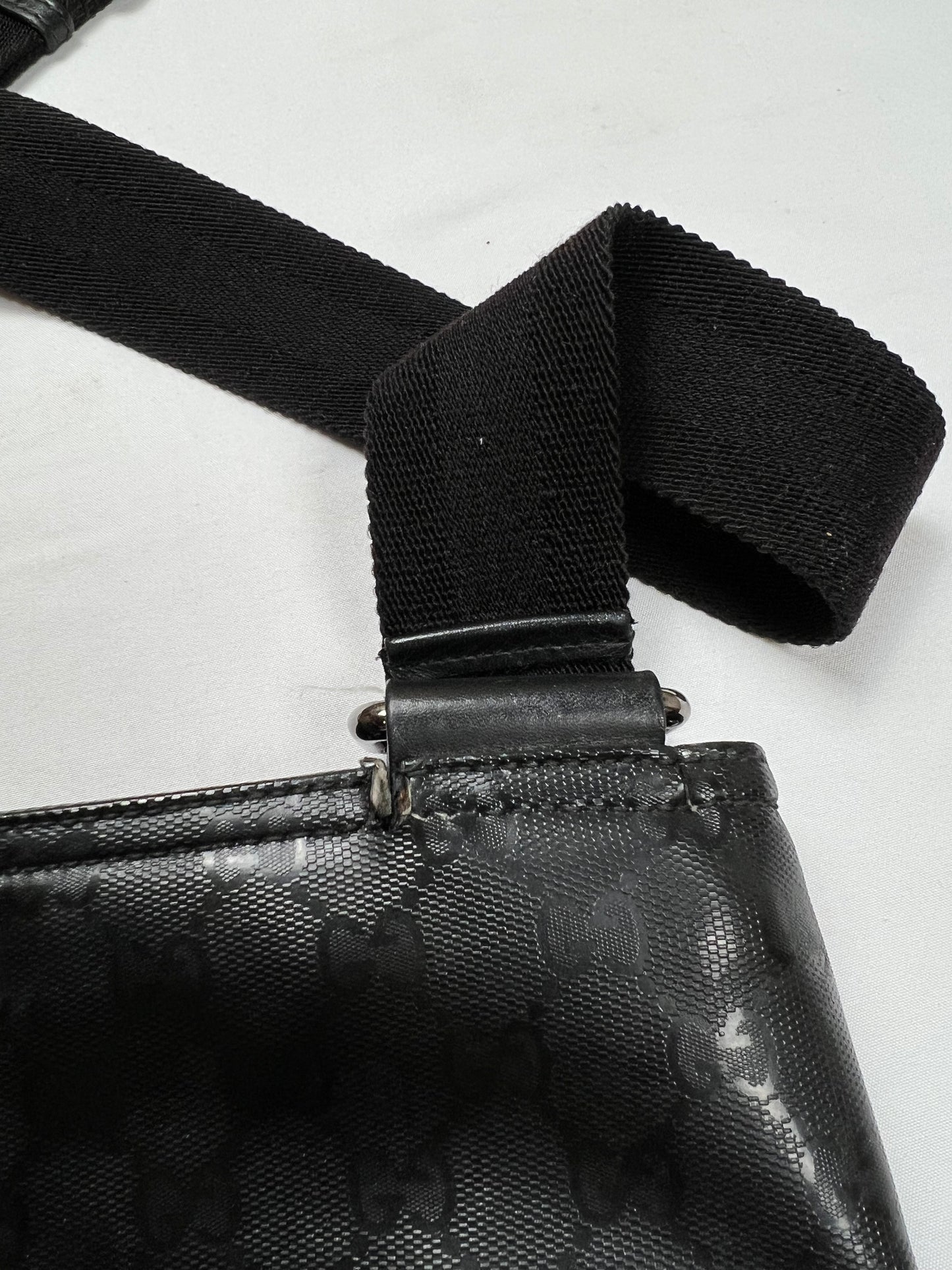 Gucci Messenger bag