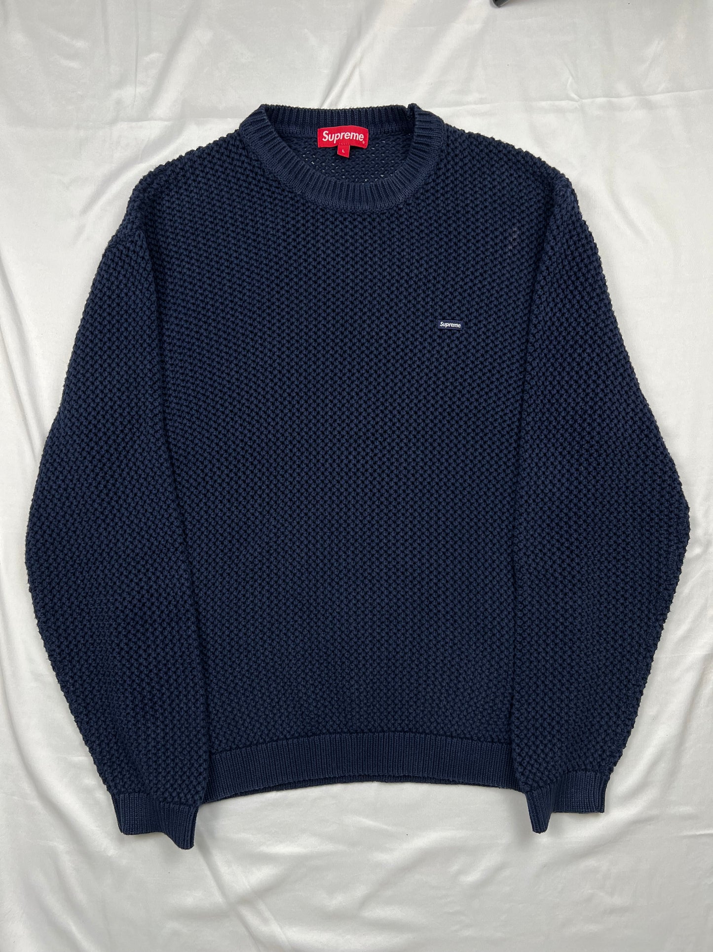 Supreme Sweater (L)