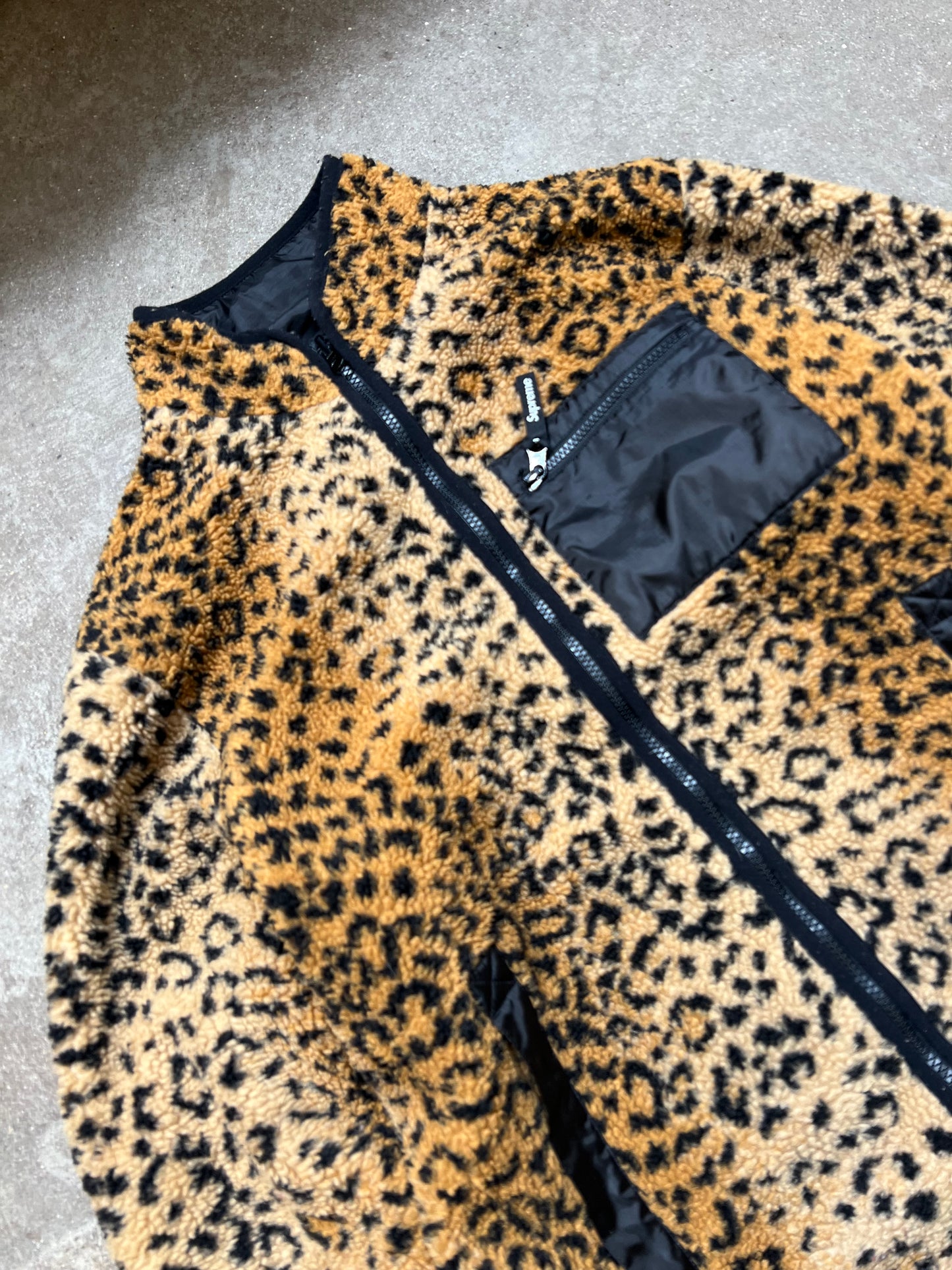 Supreme FW17 Leopard Fleece (Medium)