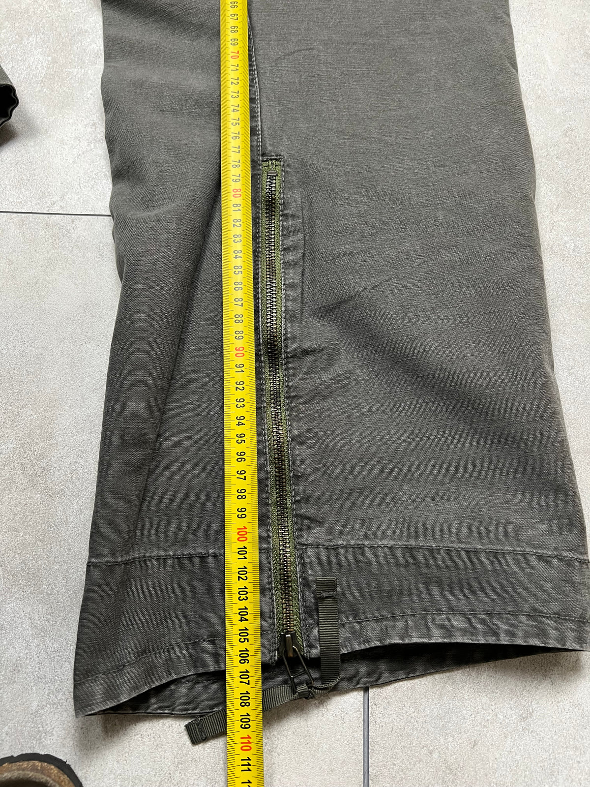 Levi’s Twisted Jeans (L)