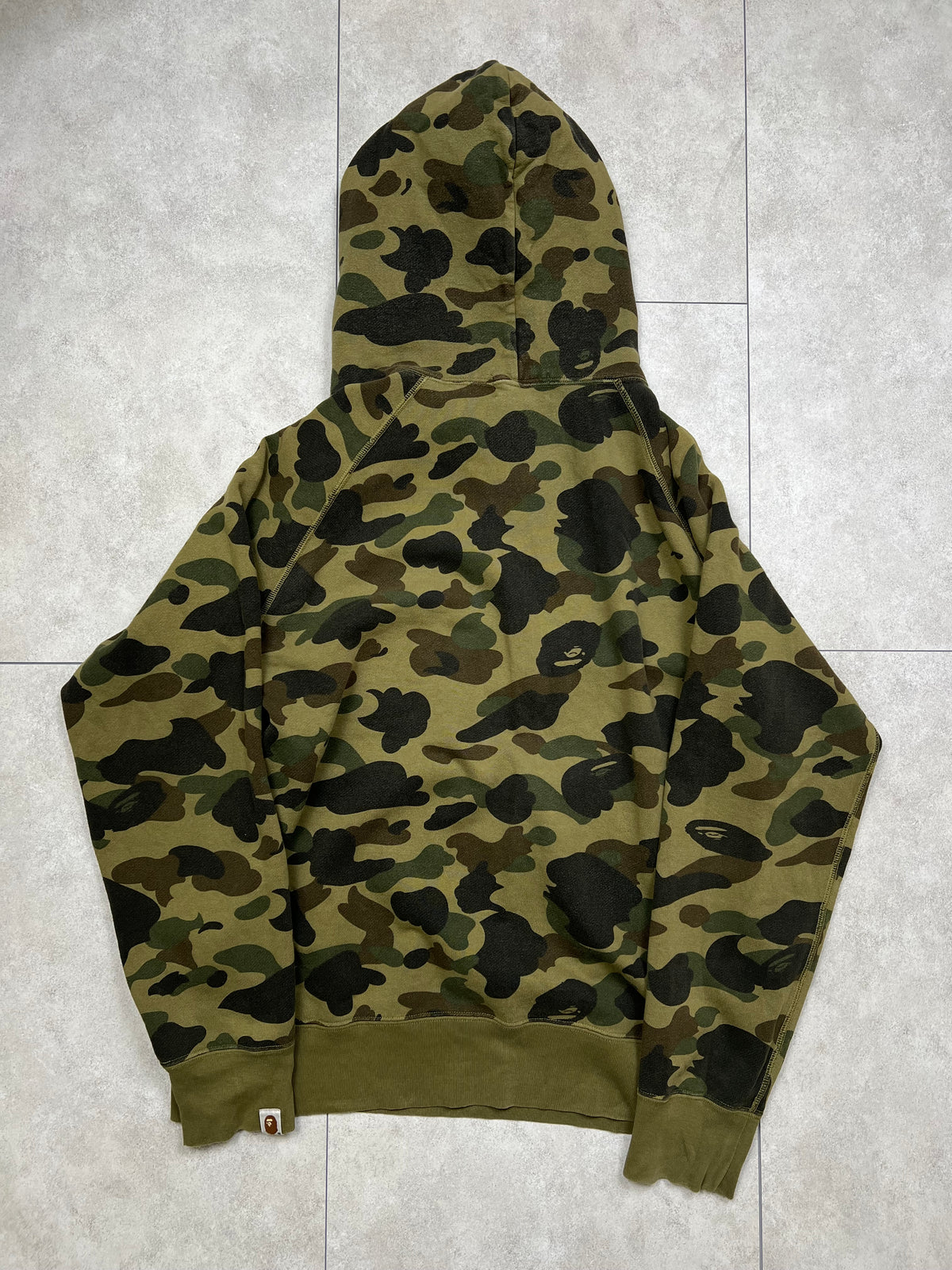 Bape Hoodie (L)