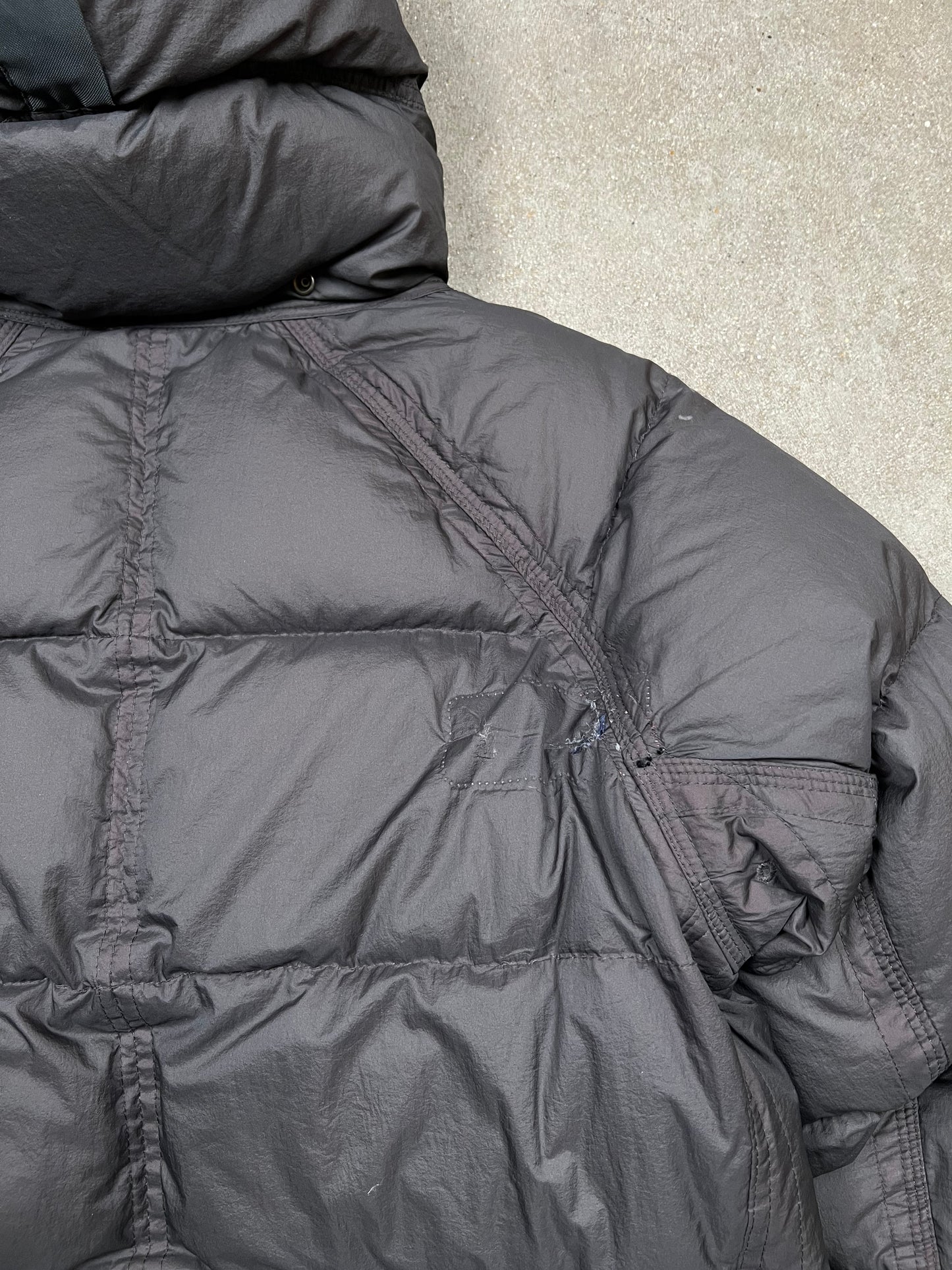 AW08' Stone Island Black Off Centre Zip Opaque Puffer (M)