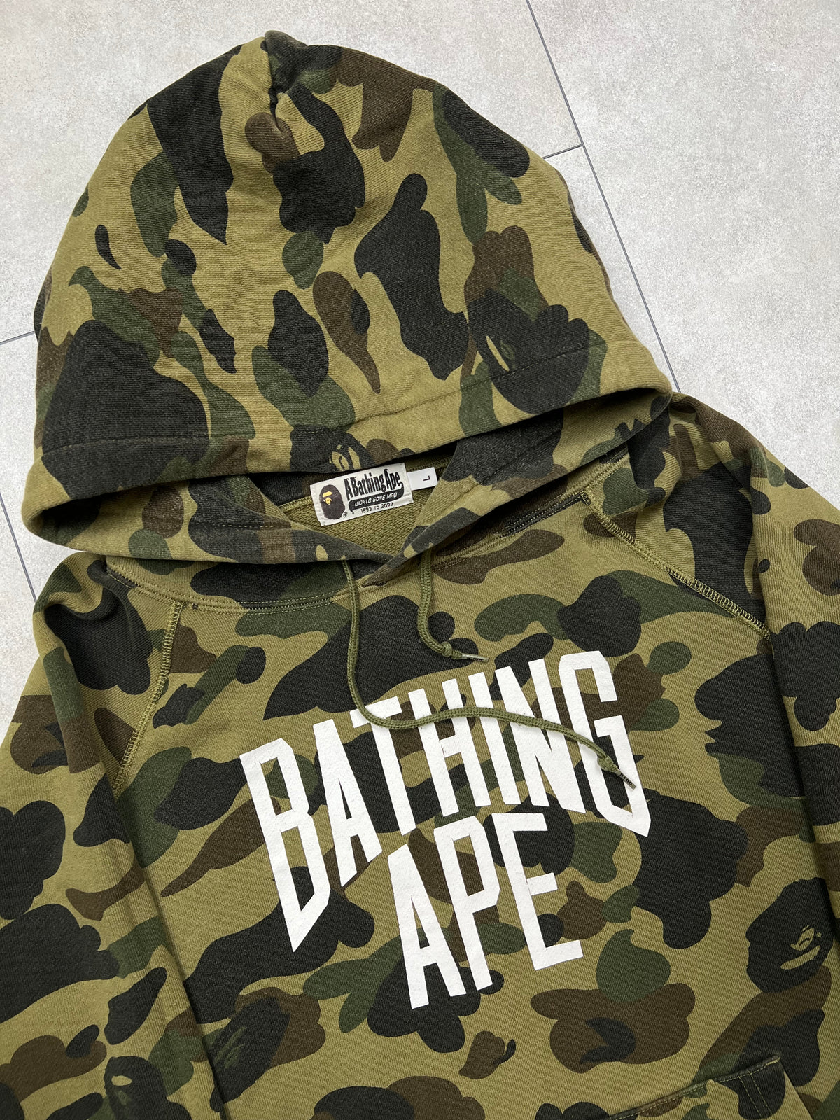 Bape Hoodie (L)