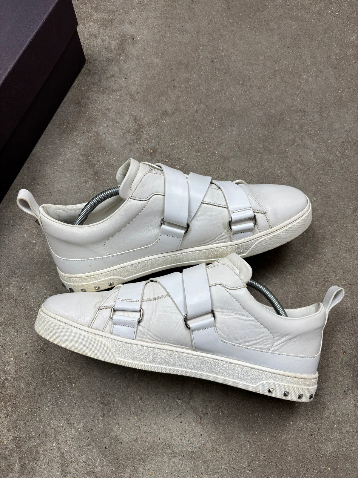 Valentino Sneakers (44)