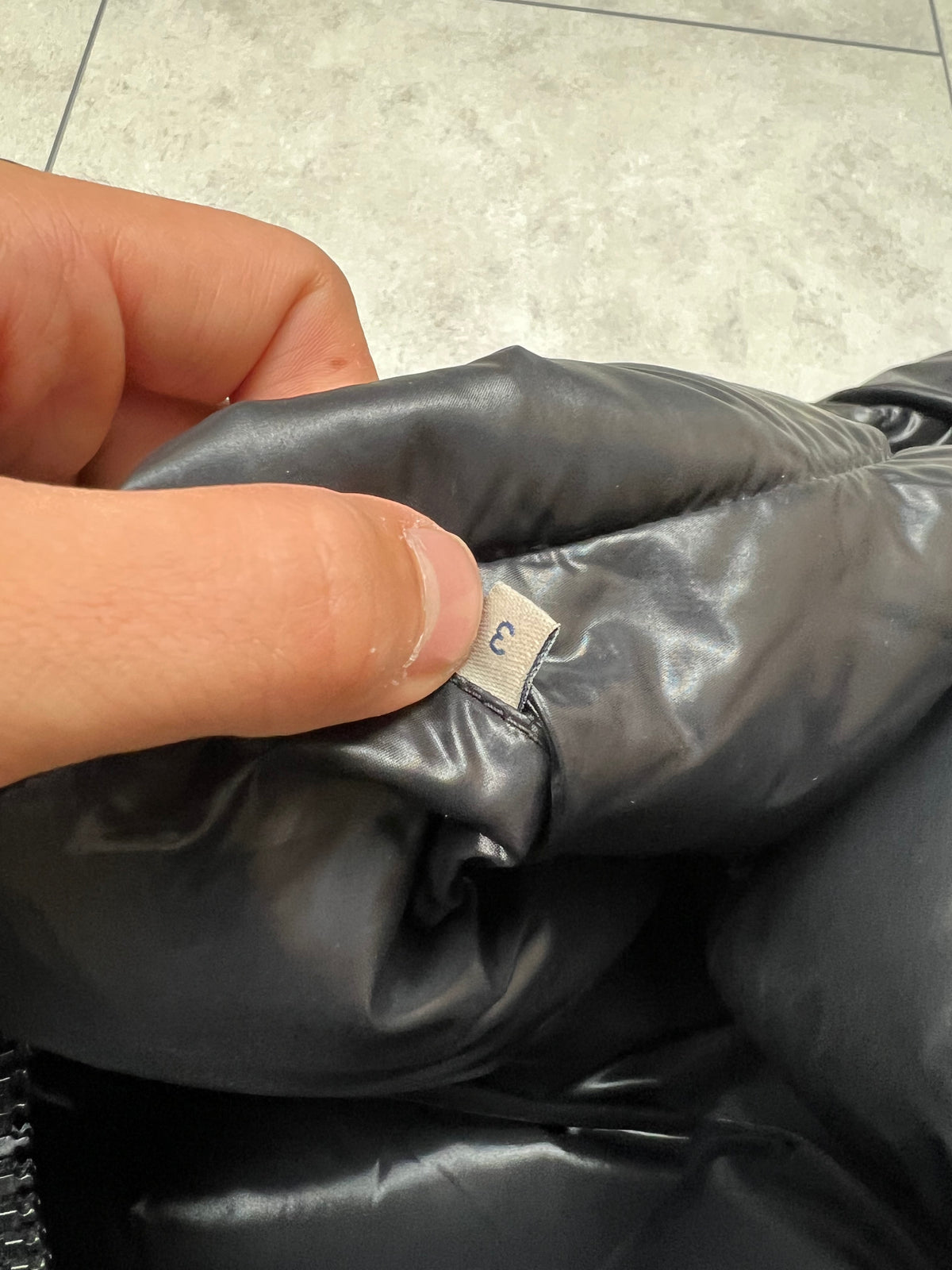 Moncler Puffer (L)