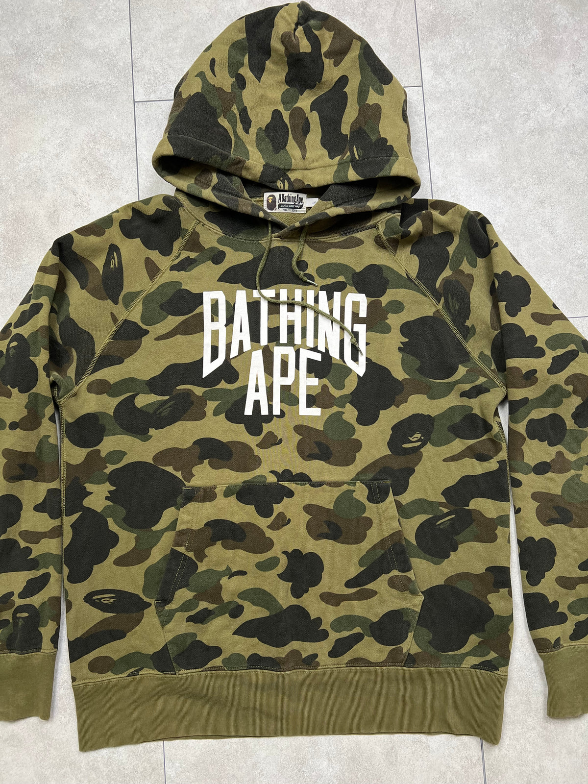 Bape Hoodie (L)