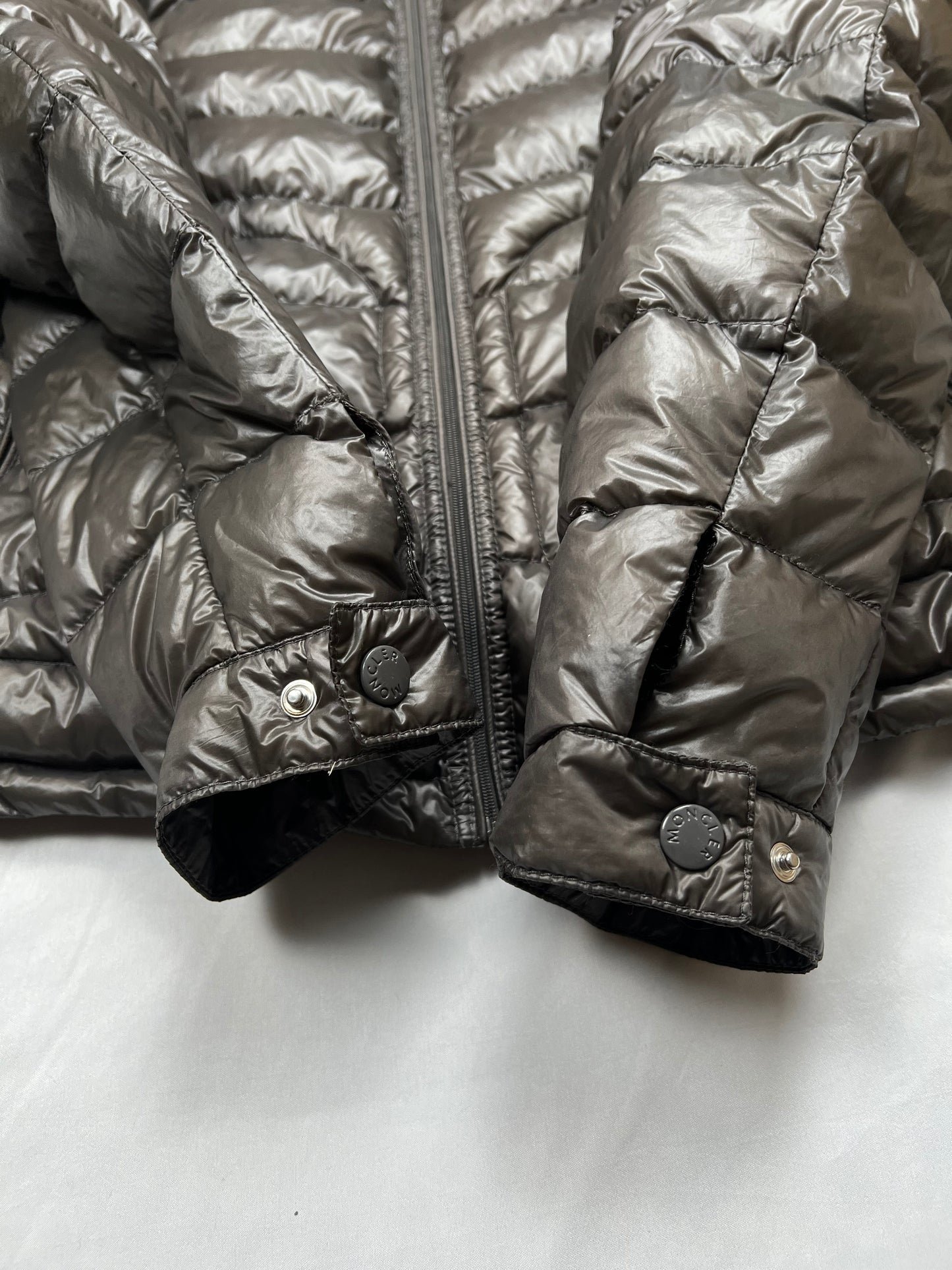 Moncler Acorus Puffer (M/L)