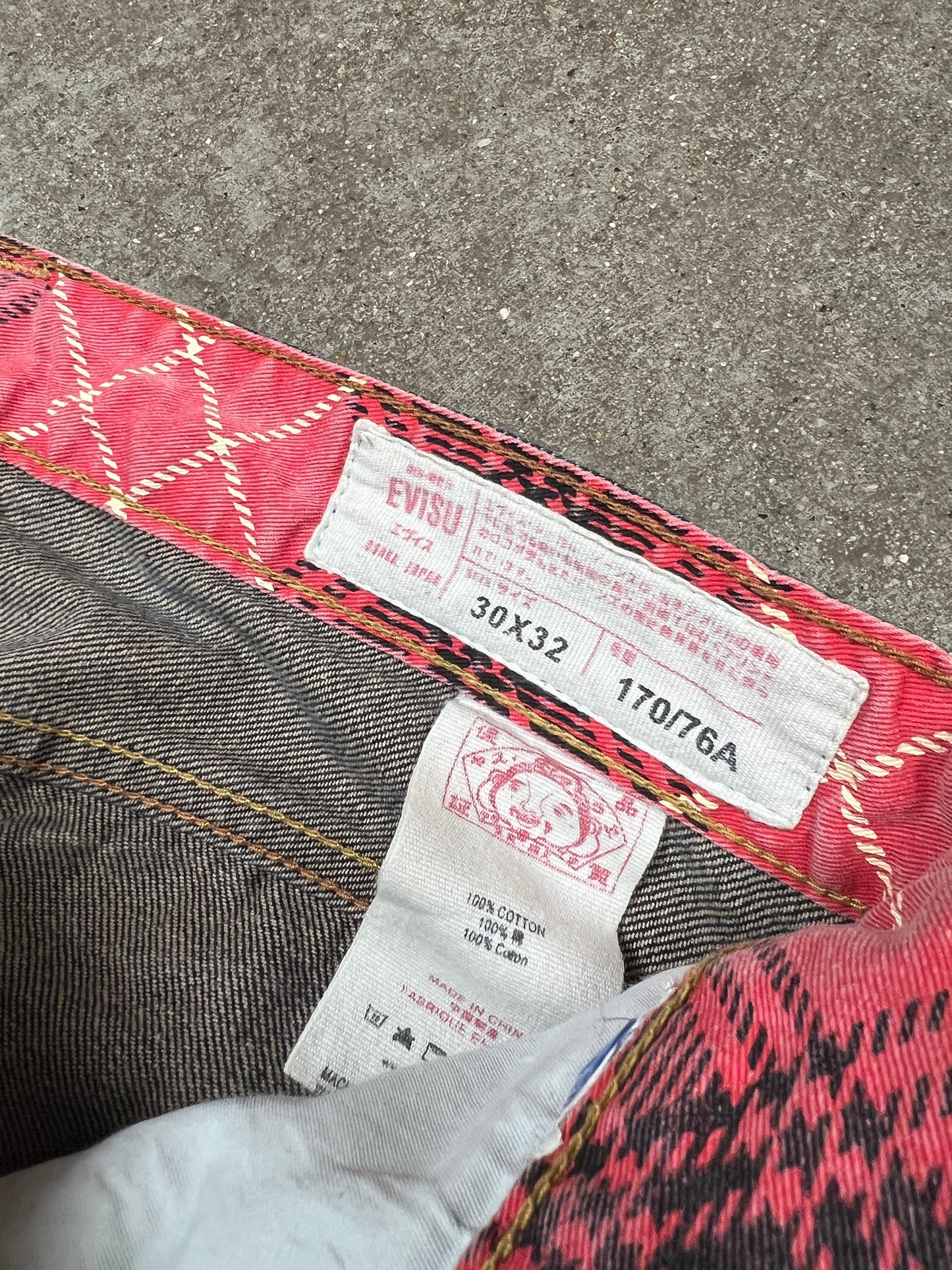 Evisu Jeans (30x32)