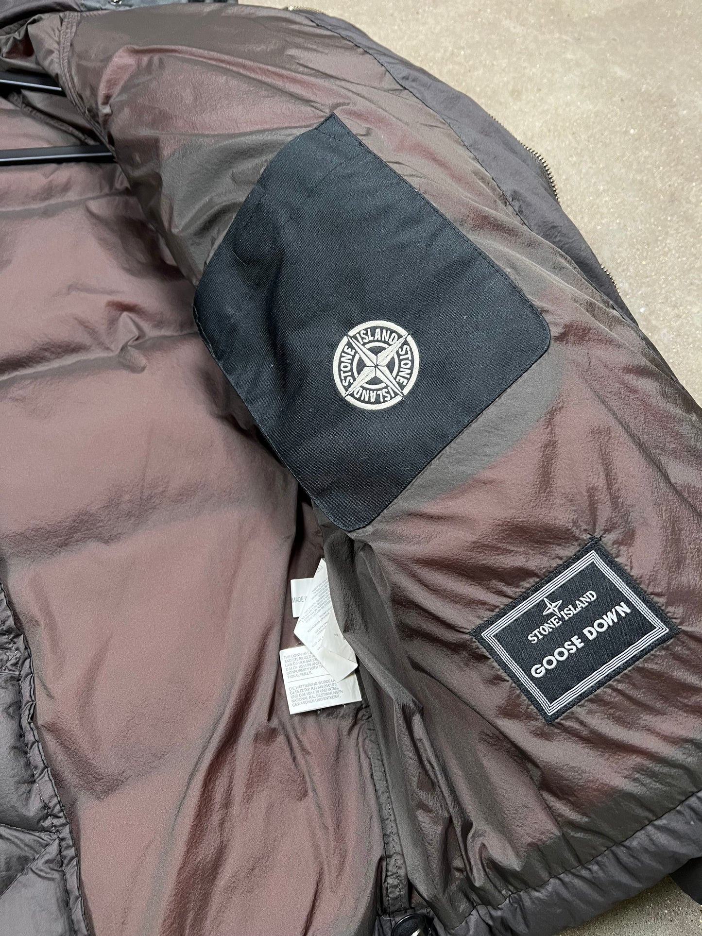 AW08' Stone Island Black Off Centre Zip Opaque Puffer (M)