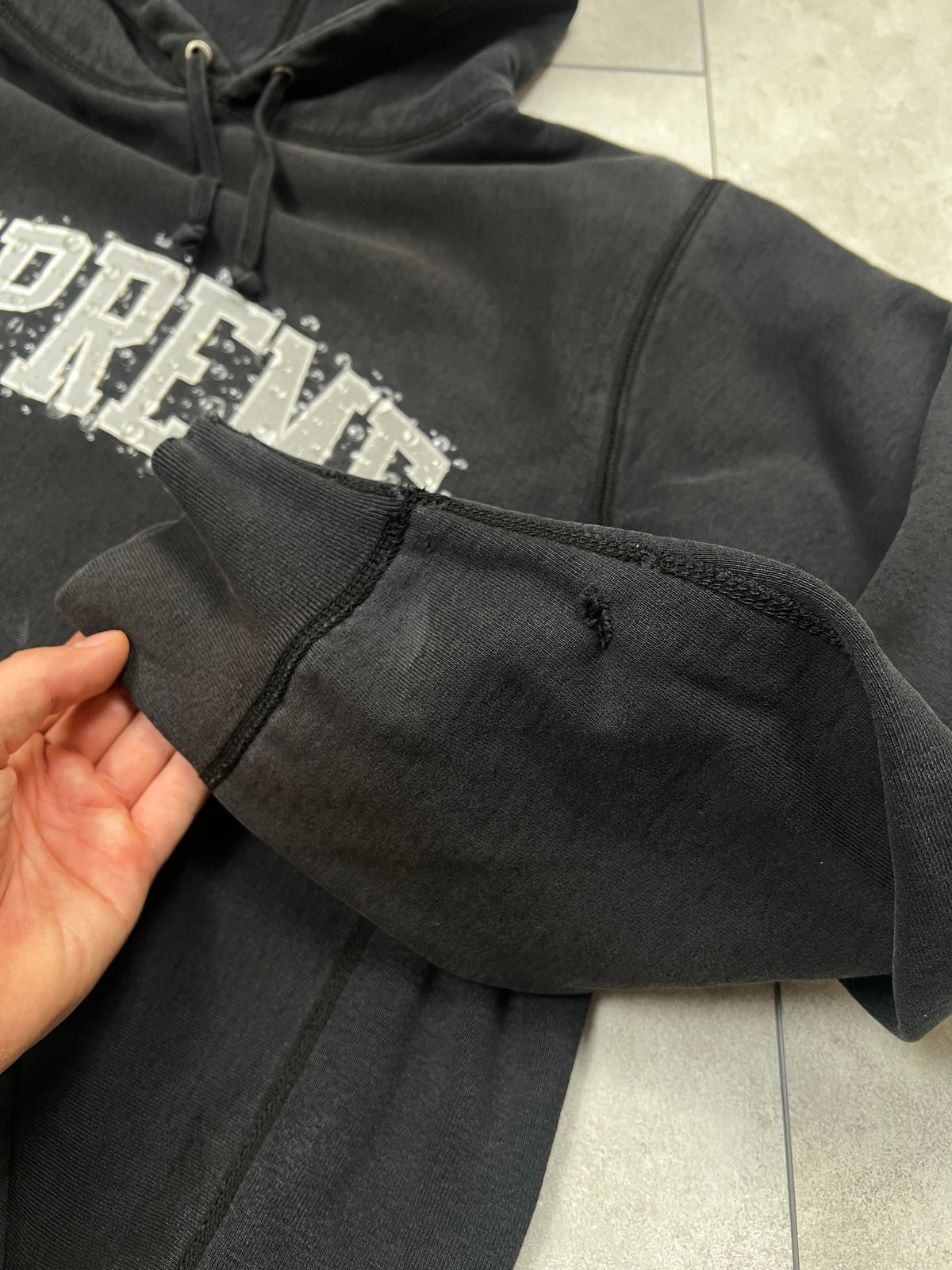 Supreme Hoodie (M)