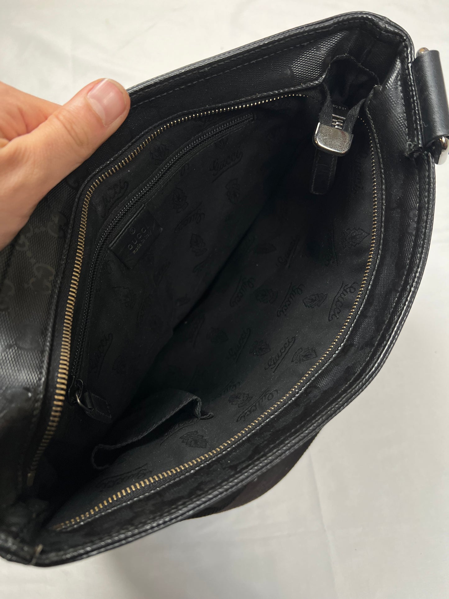 Gucci Messenger bag