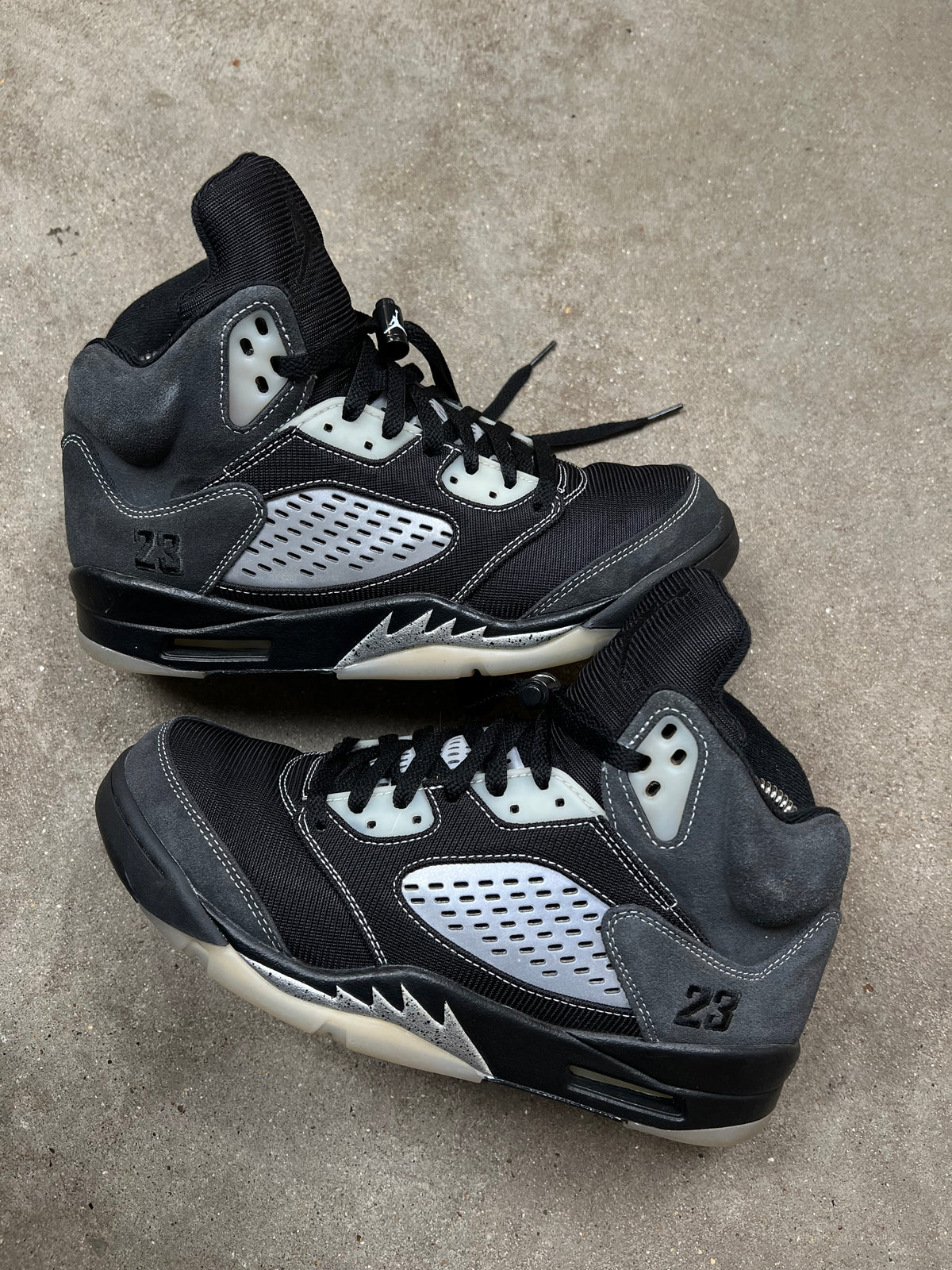 Air Jordan 5 Anthracite (42.5)