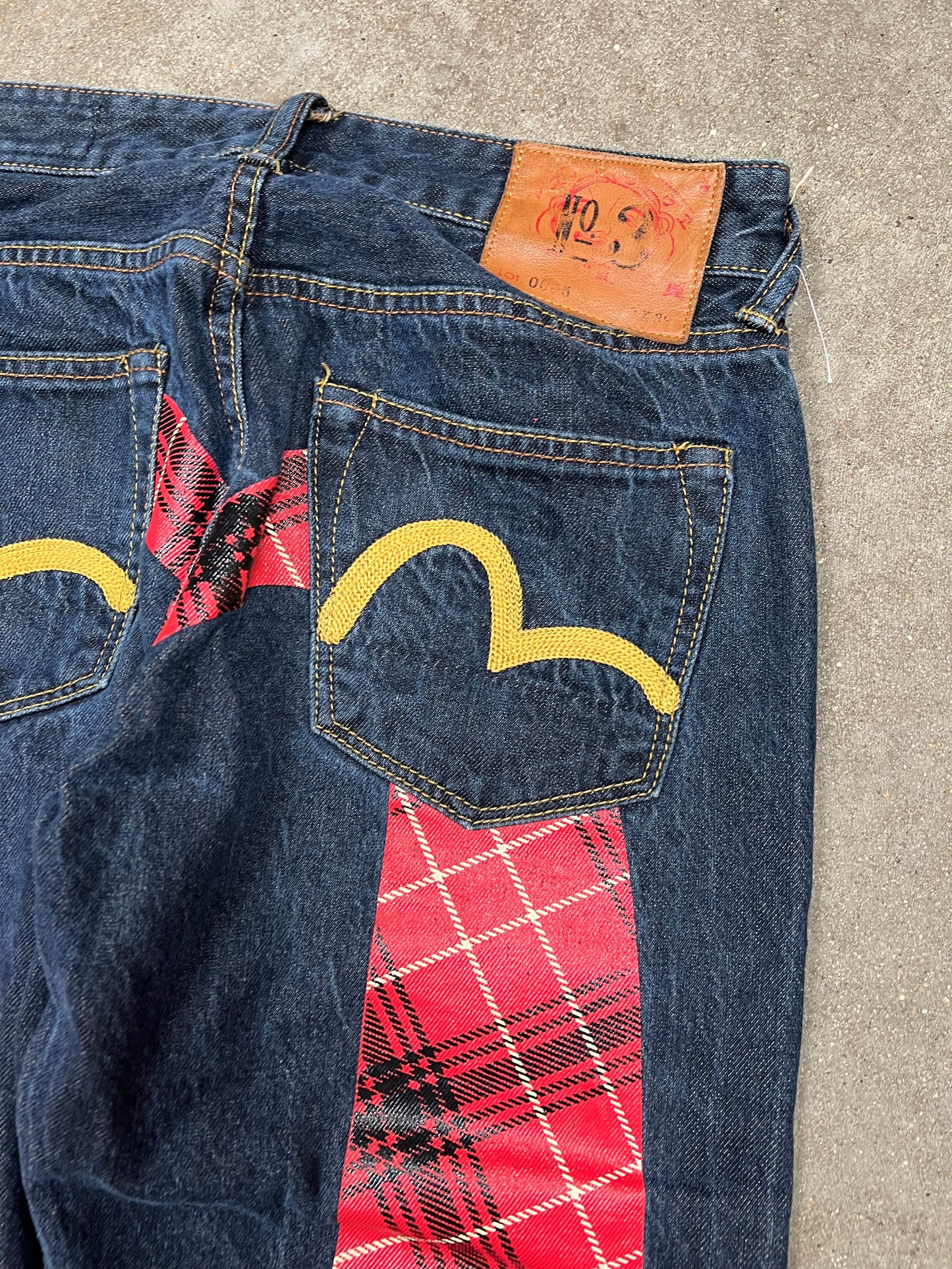 Evisu Jeans (30x32)