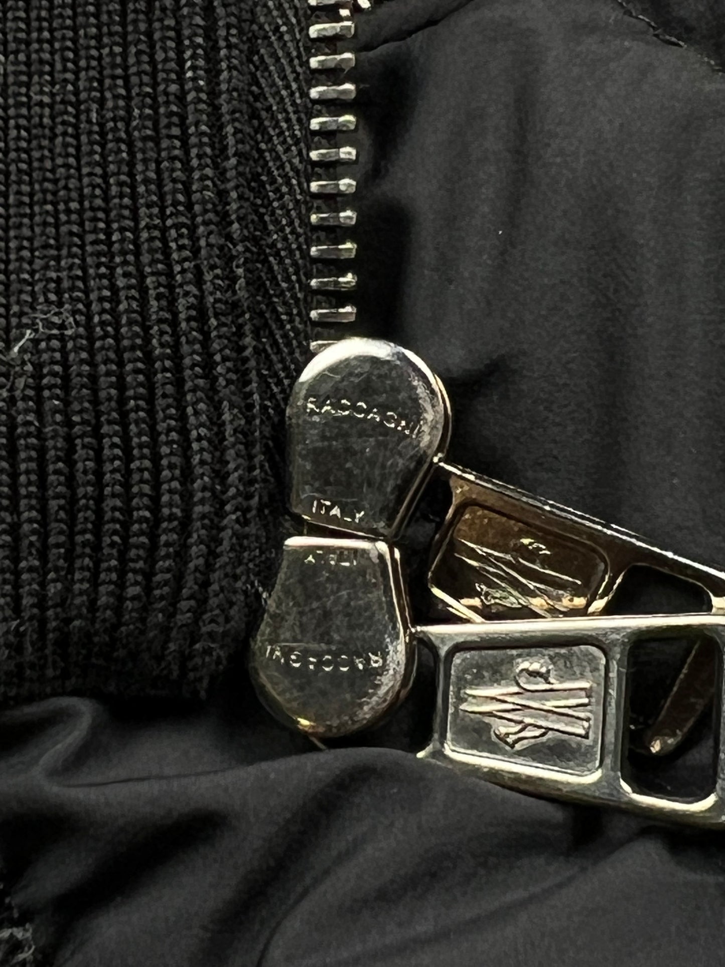 Moncler Cardigan Tricot (M)