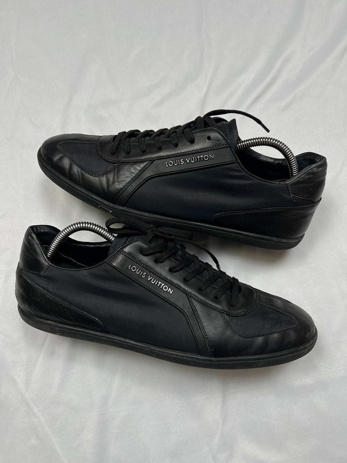 Louis Vuitton Sneakers (44)