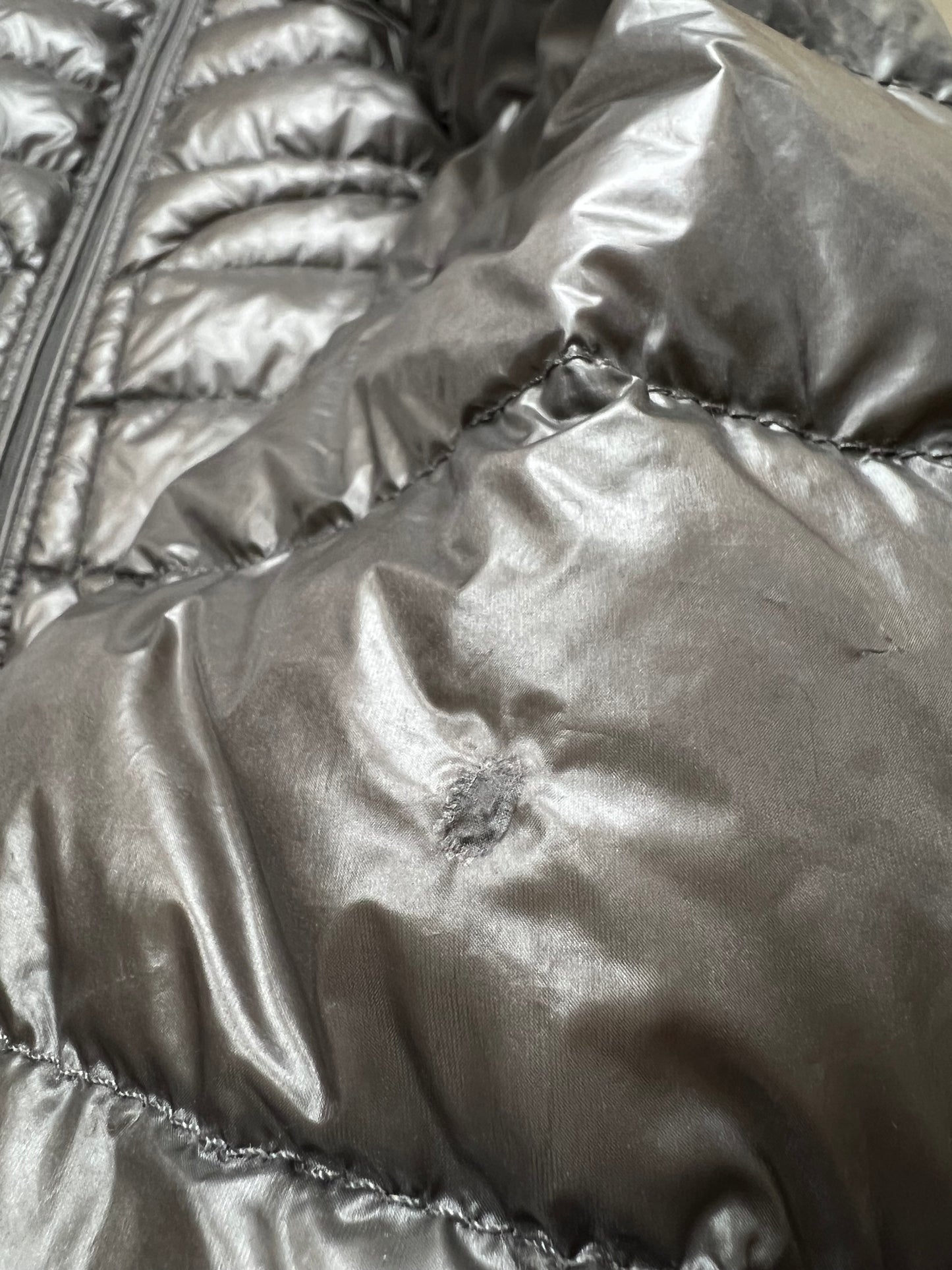 Moncler Acorus Puffer (M/L)