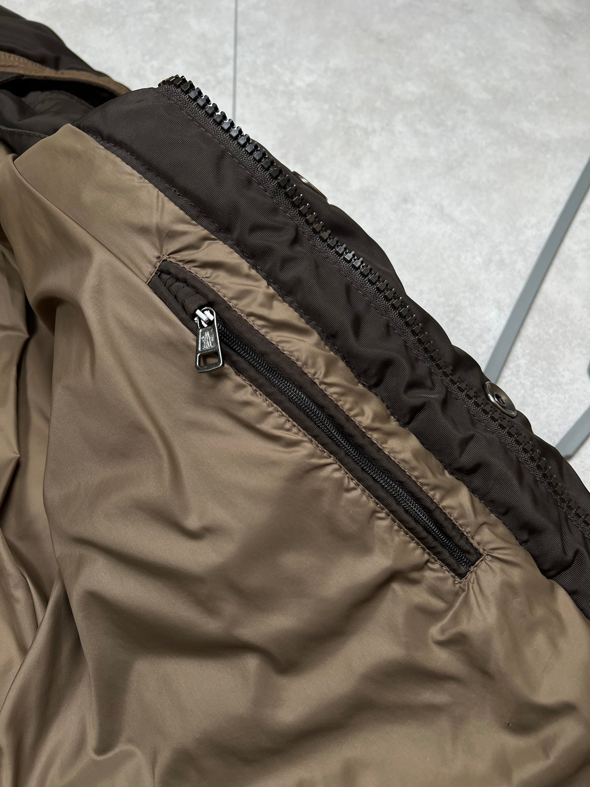 Moncler Puffer (M/L)