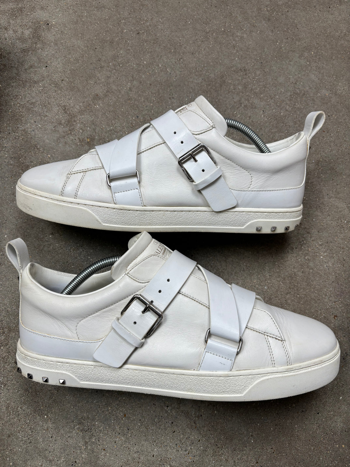 Valentino Sneakers (44)