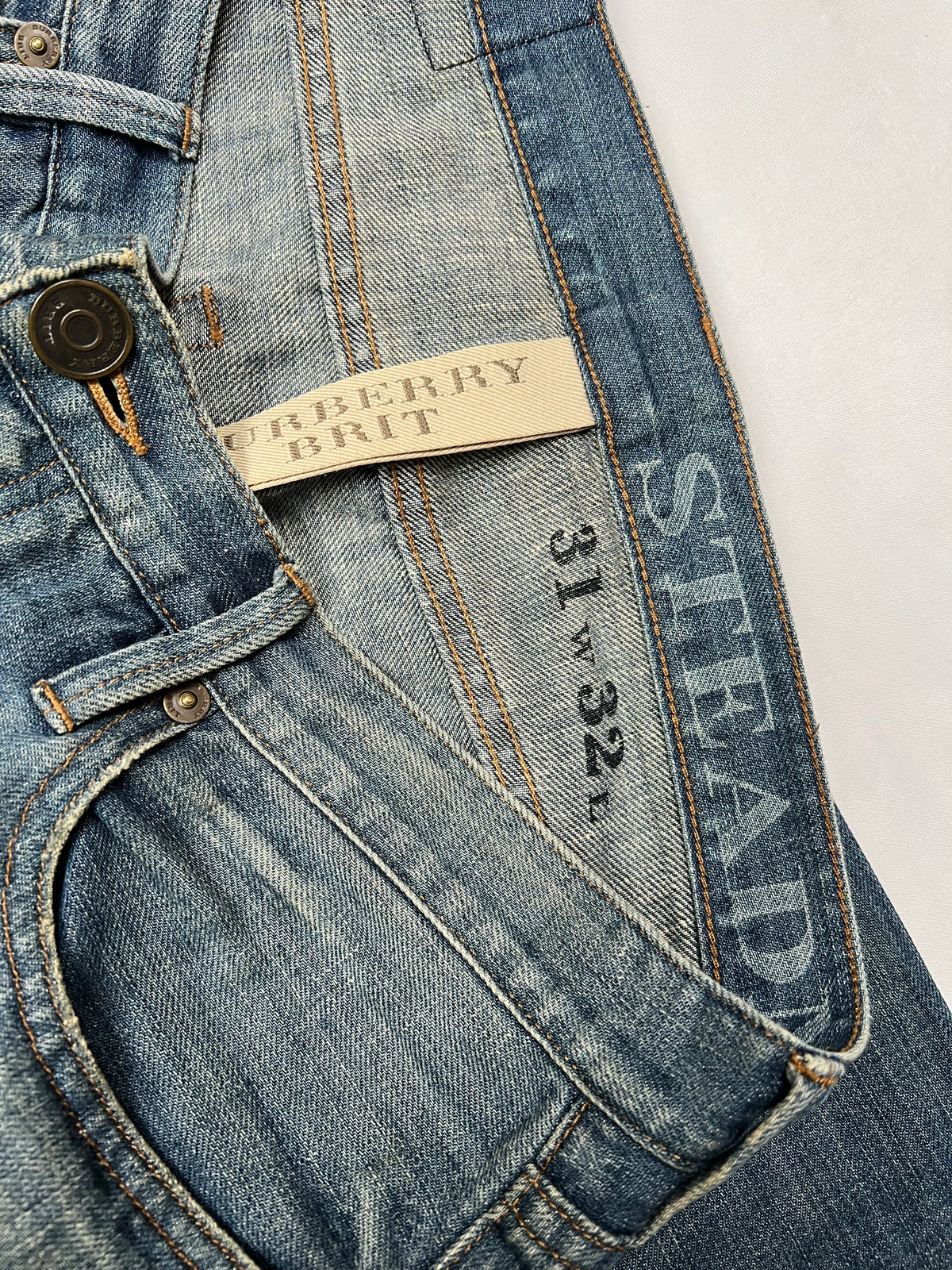 Burberry Brit Jeans (31x32)