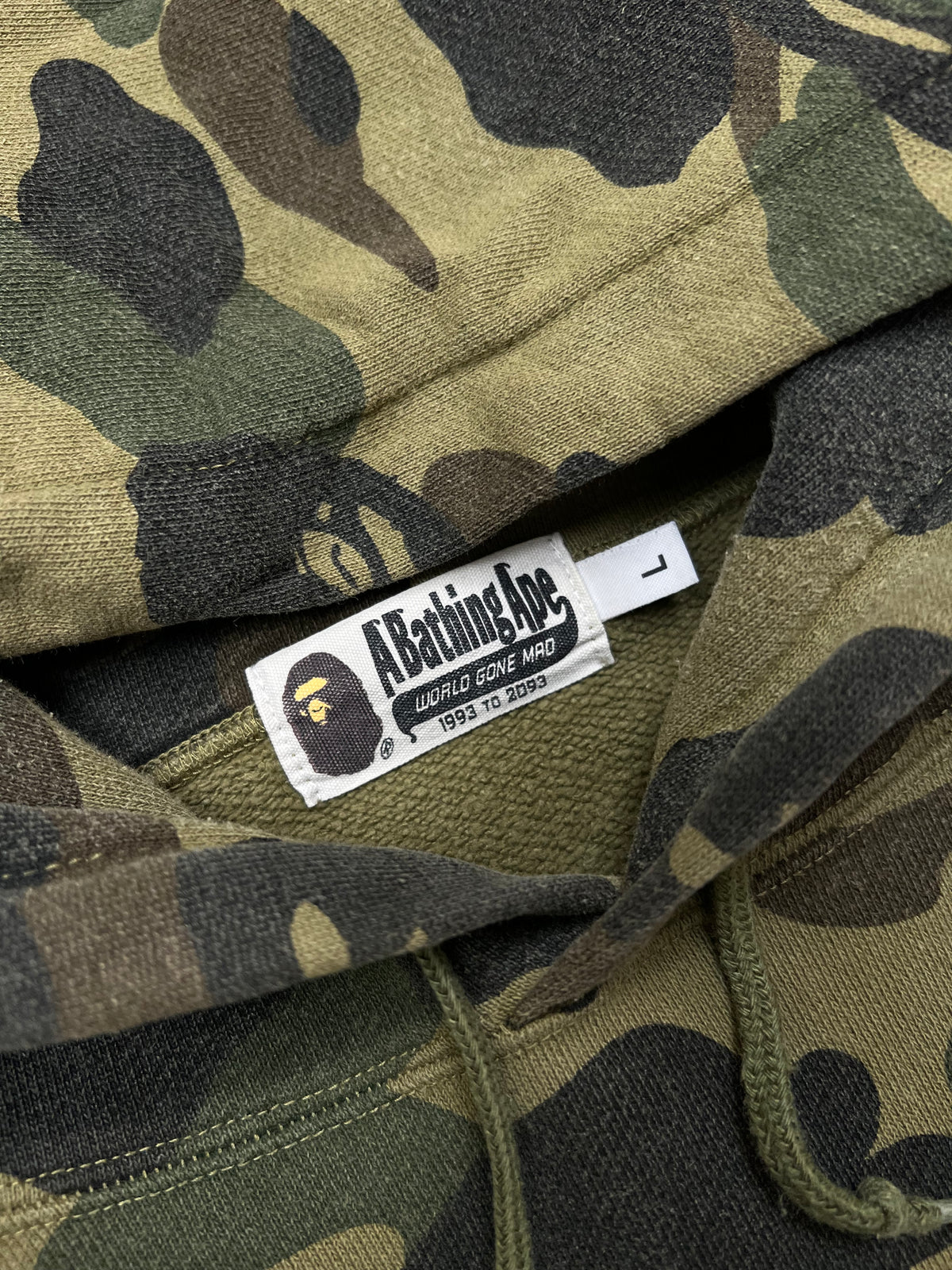 Bape Hoodie (L)
