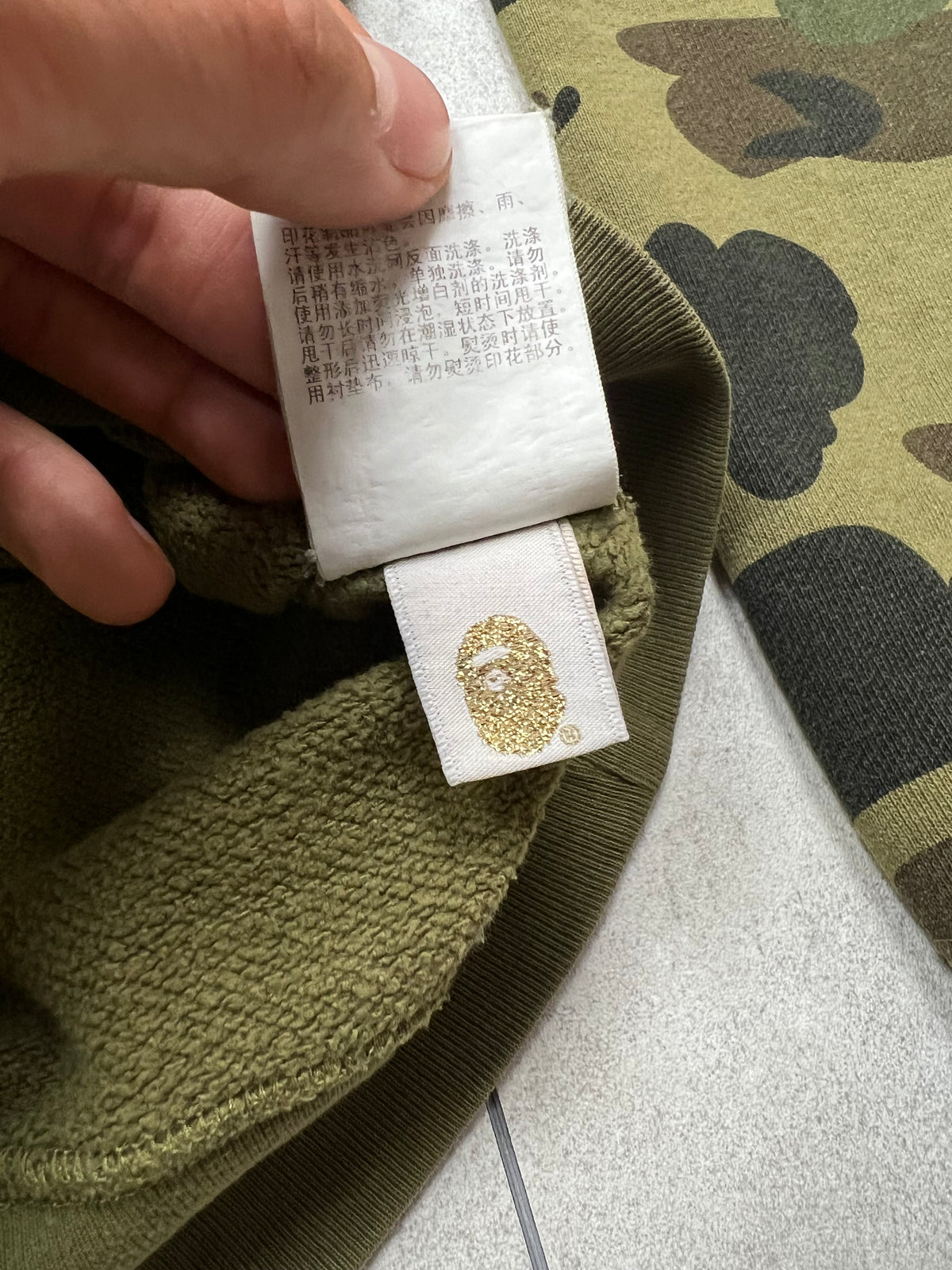 Bape Hoodie (L)