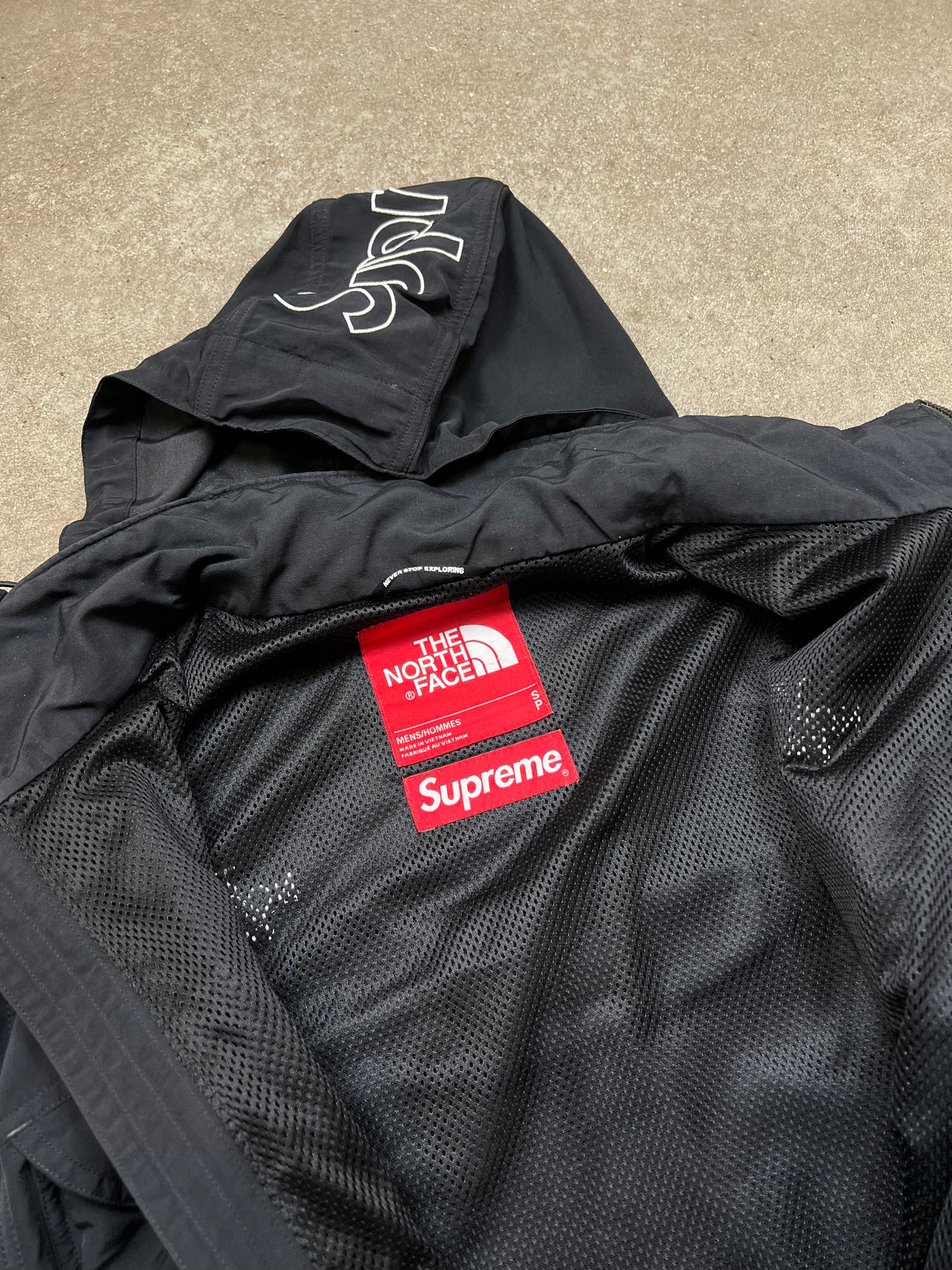 Supreme X The North Face Convertible Jacket (S/M)