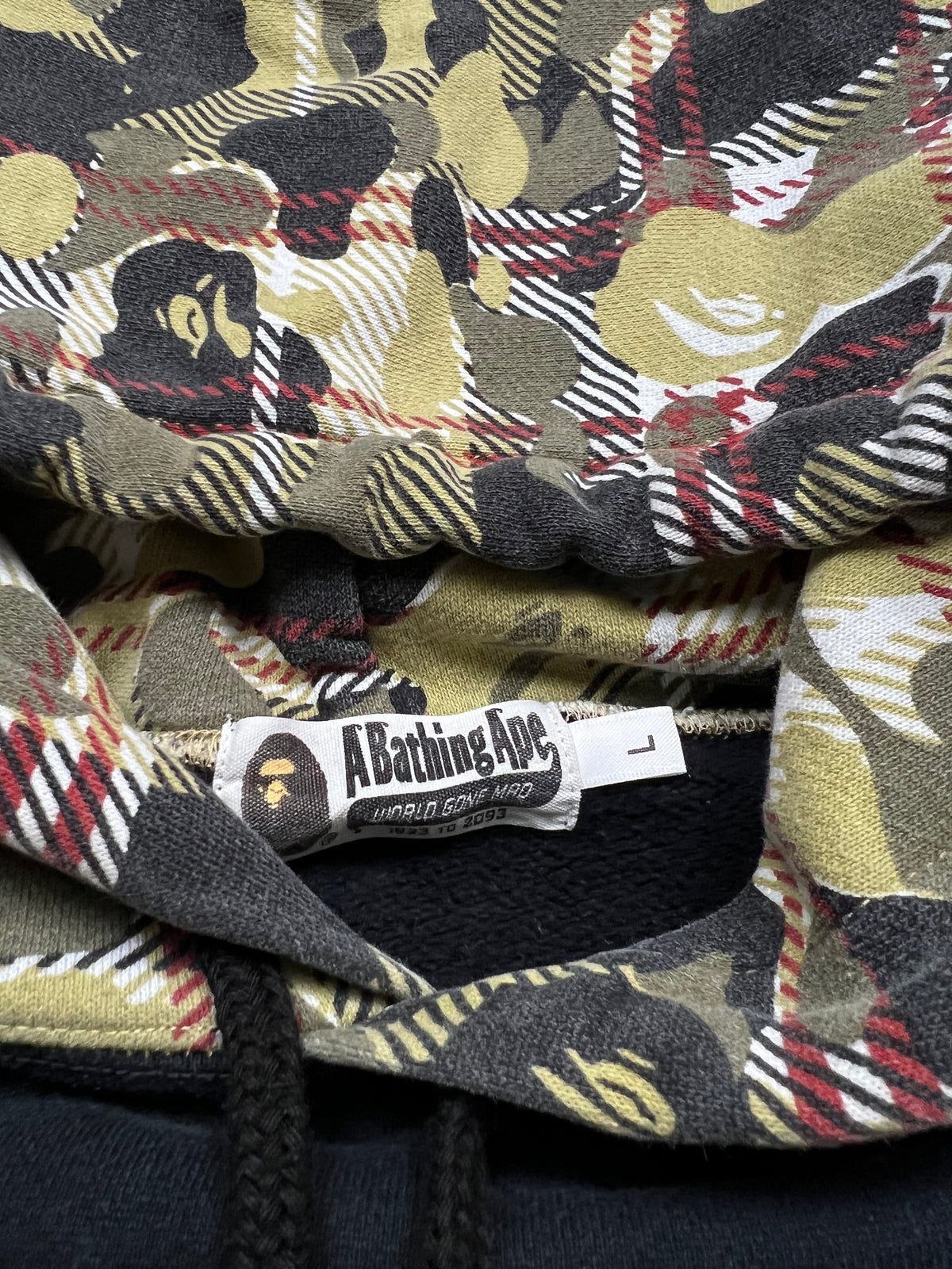 Bape Hoodie (L)