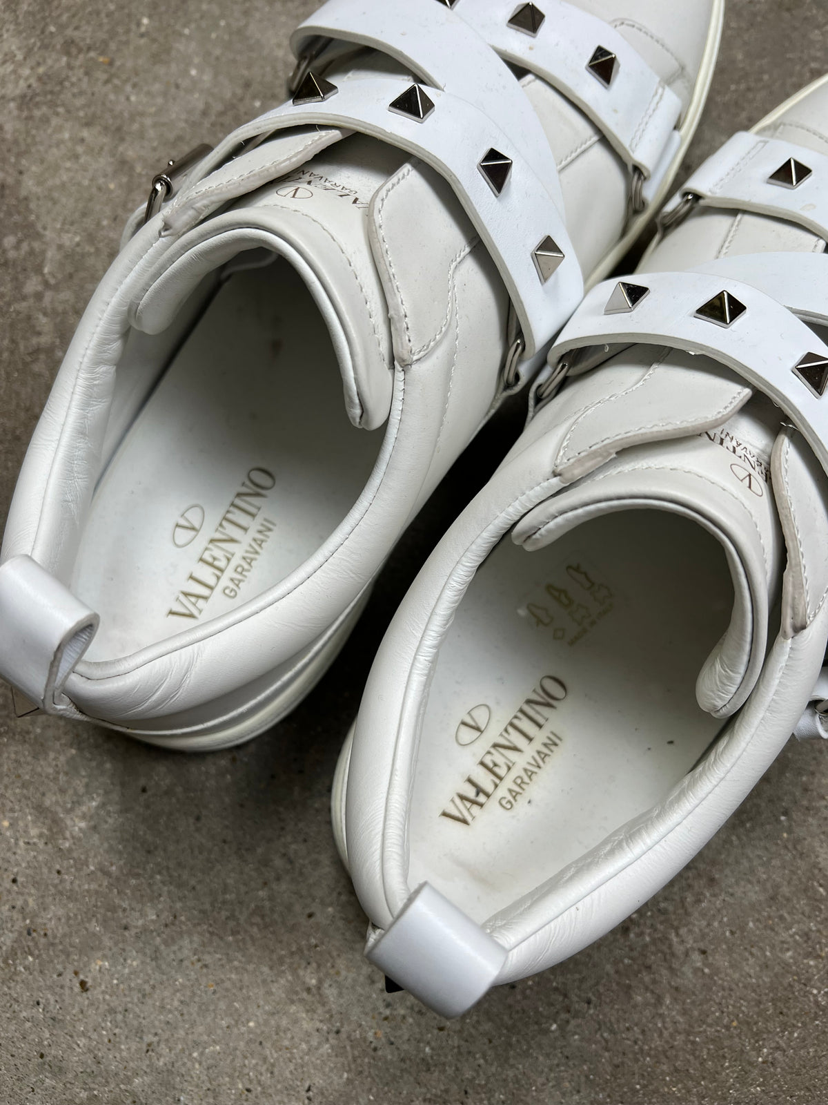 Valentino Rockstud Sneakers (43)