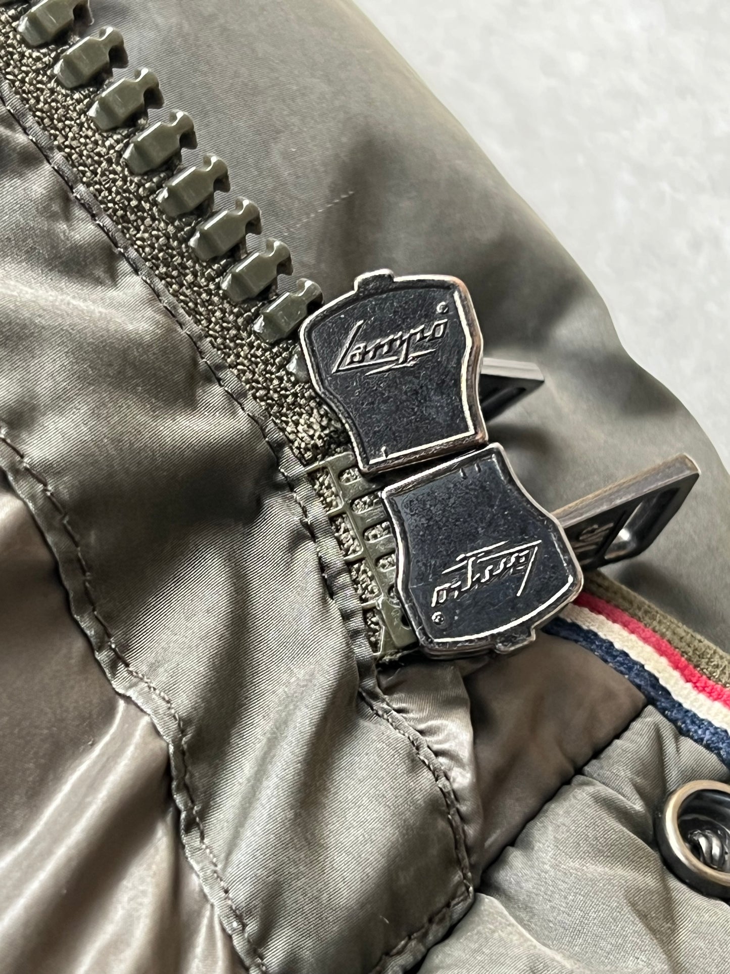 Moncler Loir Puffer (M/L)