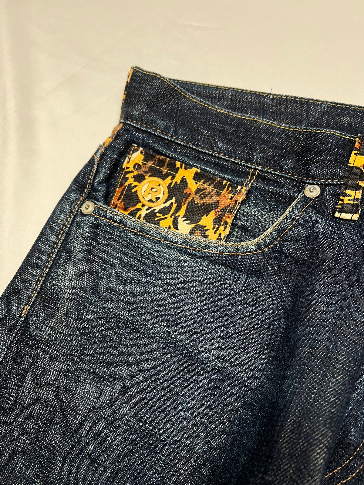 A Bathing Ape Jeans (M)