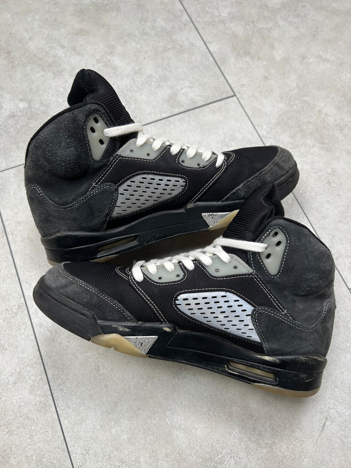 Air Jordan 5 Anthracite (44.5)